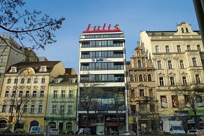 EA HOTEL JULIS 4*